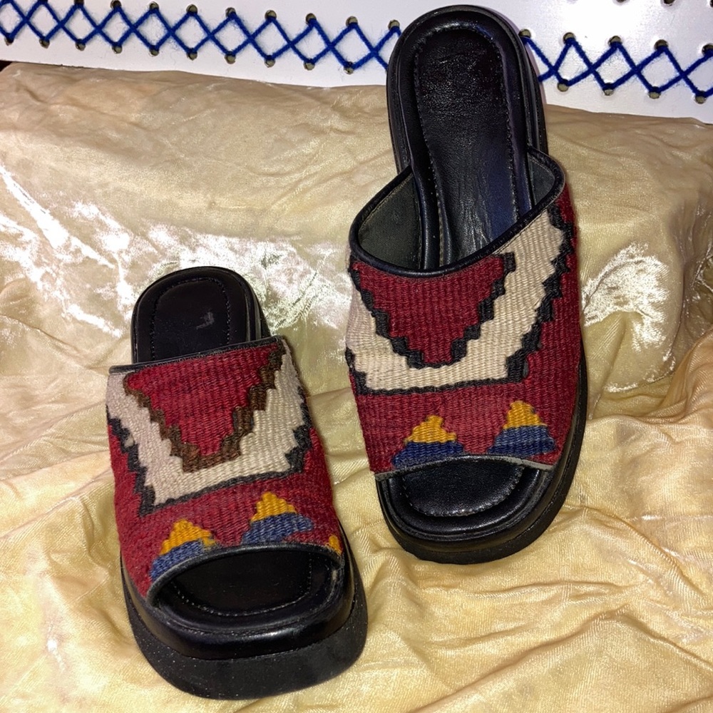 Embroidered platform sandals